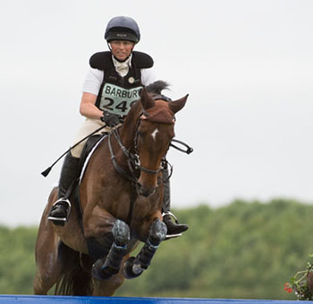 Jeanette Brakewell (GBR) riding Kec Salza